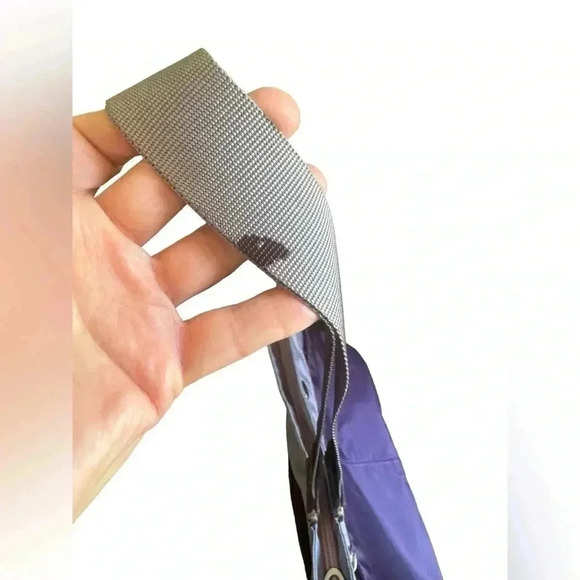 Mosey Nylon Tote Bag Mosey - Picture 9 of 10